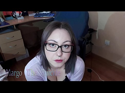 ❤️ Ko'zoynakli seksual qiz kamerada Dildoni chuqur so'radi ❤️❌ Slutsda bizda ❌❤